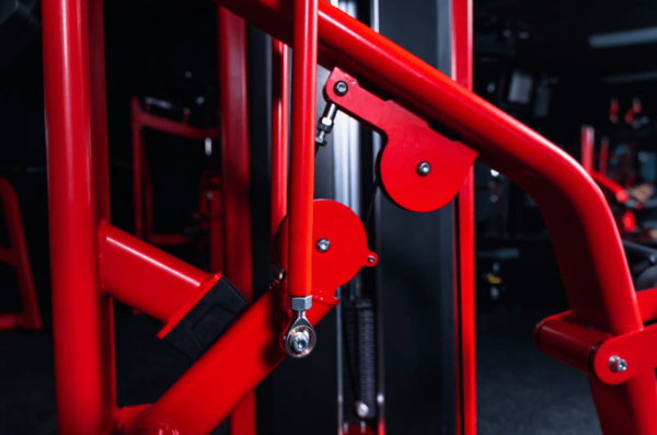 Diverging Lat Pulldown - Image 8